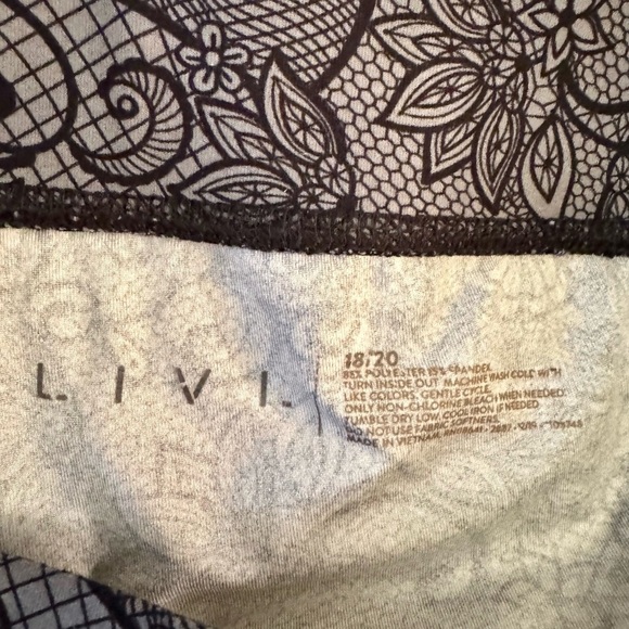Lane Bryant Black and Gray Patterned Leggings - Picture 4 of 4